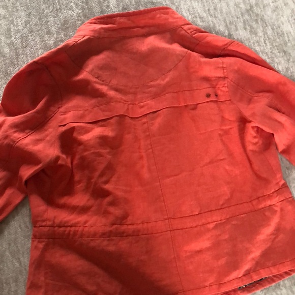 Jacket - Picture 5 of 6